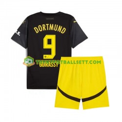 3-13 år Barn Borussia Dortmund drakt Serhou Guirassy 9 Borte 2024-2025 Korte Ermer 3-13 år Barn Borussia Dortmund drakt Serhou Guirassy 9 Borte 2024-2025 Korte Ermer