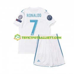 3-13 år Barn Real Madrid drakt Cristiano Ronaldo 7 2017 Retro Hjemme Korte Ermer 3-13 år Barn Real Madrid drakt Cristiano Ronaldo 7 2017 Retro Hjemme Korte Ermer