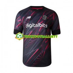 Herre AS Roma drakt Tredje 2022-23 Korte Ermer Herre AS Roma drakt Tredje 2022-23 Korte Ermer