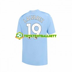 Herre Manchester City drakt J. ALVAREZ 19 Hjemme 2023-2024 Korte Ermer Herre Manchester City drakt J. ALVAREZ 19 Hjemme 2023-2024 Korte Ermer
