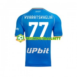 Herre Napoli drakt Khvicha Kvaratskhelia 77 Hjemme 2023-2024 Korte Ermer Herre Napoli drakt Khvicha Kvaratskhelia 77 Hjemme 2023-2024 Korte Ermer