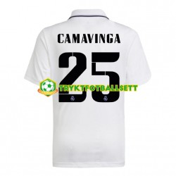 Herre Real Madrid drakt Camavinga 25 Hjemme 2022-23 Korte Ermer Herre Real Madrid drakt Camavinga 25 Hjemme 2022-23 Korte Ermer