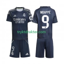 3-13 år Barn Real Madrid drakt Mbappé Kylian 9 Borte 2025-2026 Korte Ermer 3-13 år Barn Real Madrid drakt Mbappé Kylian 9 Borte 2025-2026 Korte Ermer