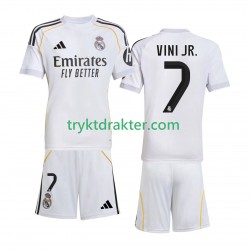 3-13 år Barn Real Madrid drakt Vinicius Junior 7 Hjemme 2025-2026 Korte Ermer 3-13 år Barn Real Madrid drakt Vinicius Junior 7 Hjemme 2025-2026 Korte Ermer