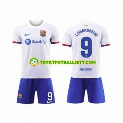 3-13 år Barn FC Barcelona drakt LEWANDOWSKI 9 Borte 2023-2024 Korte Ermer 3-13 år Barn FC Barcelona drakt LEWANDOWSKI 9 Borte 2023-2024 Korte Ermer