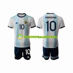 3-13 år Barn Argentina drakt Maradona 10 2019-2020 Hjemme Korte Ermer 3-13 år Barn Argentina drakt Maradona 10 2019-2020 Hjemme Korte Ermer