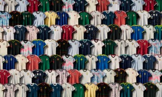 Adidas lanserer 25 landslagsdrakter for bortebane samtidig
