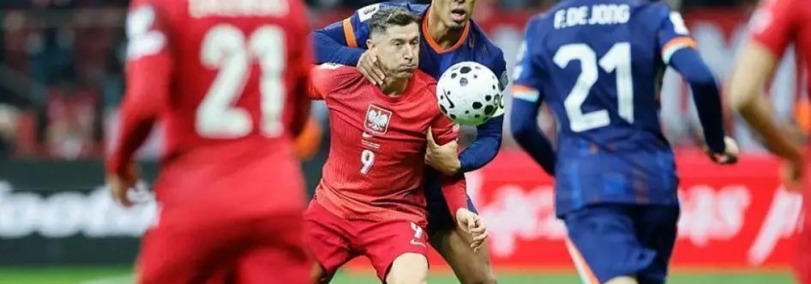 Nederland 1-1 Polen: De Jong innrømmer at kampen var kjedelig