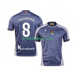 Herre Real Sociedad drakt Arsen Zakharyan 8 Borte 2025-2026 Korte Ermer Herre Real Sociedad drakt Arsen Zakharyan 8 Borte 2025-2026 Korte Ermer