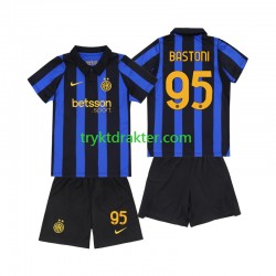 3-13 år Barn Inter Milan drakt Alessandro Bastoni 95 Hjemme 2026-2027 Korte Ermer
