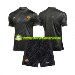 3-13 år Barn Keeper FC Barcelona drakt Tredje 2024-2025 Korte Ermer 3-13 år Barn Keeper FC Barcelona drakt Tredje 2024-2025 Korte Ermer