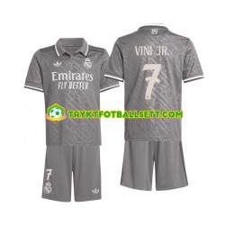 3-13 år Barn Real Madrid drakt Vini JR. 7 Tredje 2024-2025 Korte Ermer 3-13 år Barn Real Madrid drakt Vini JR. 7 Tredje 2024-2025 Korte Ermer